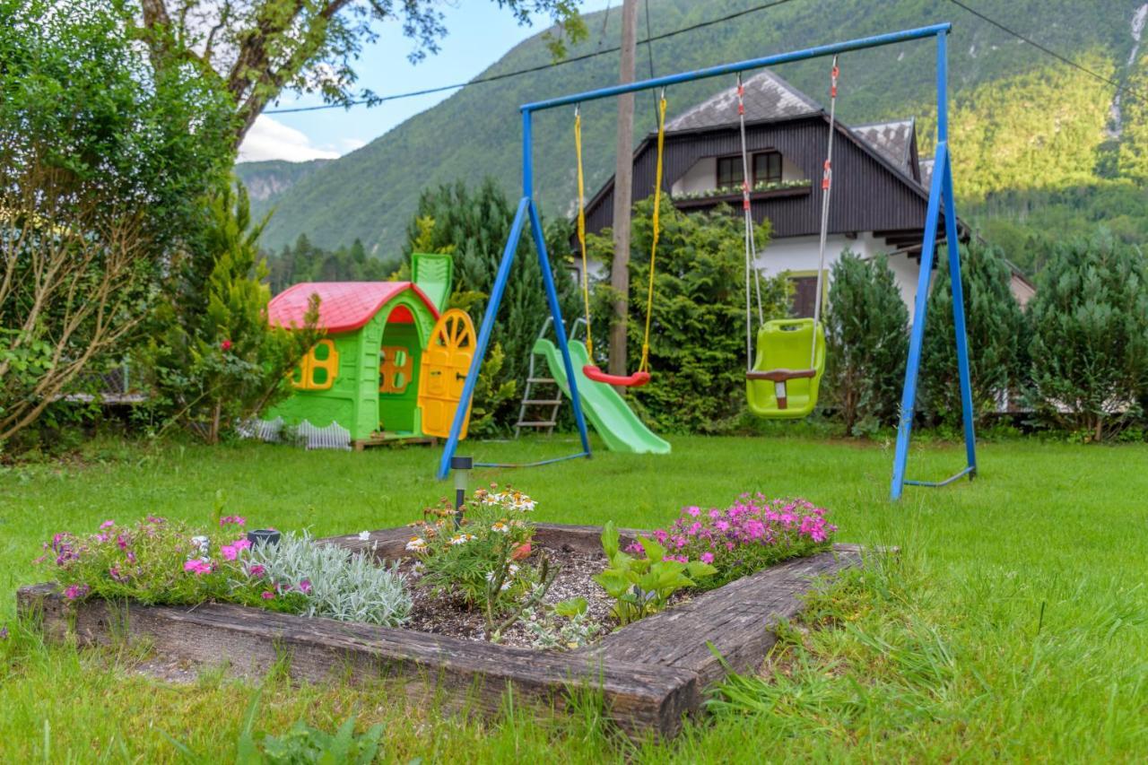 Apartmaji Slatenik Bovec Bagian luar foto